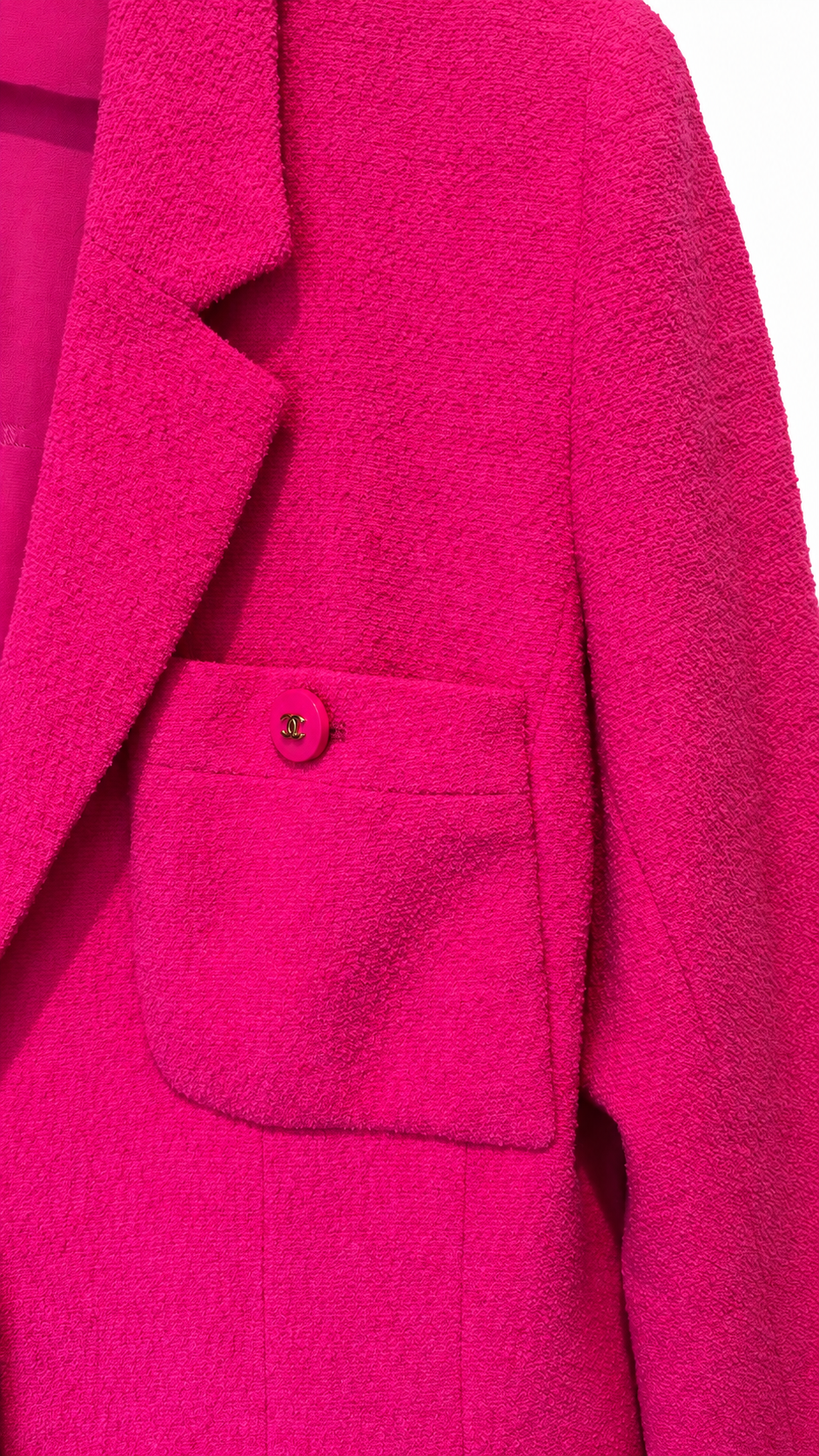 Veste Chanel Boutique rose fuchsia – Boutons CC dorés taille 38
