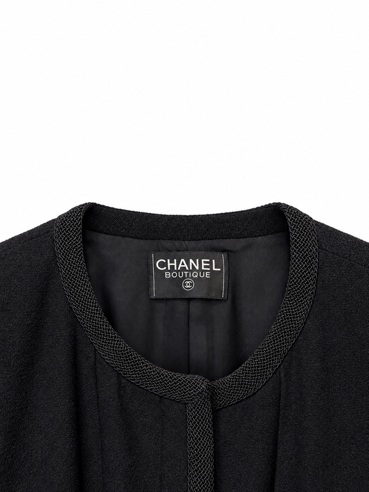 Veste Chanel Boutique noire à galons tressés et boutons CC
