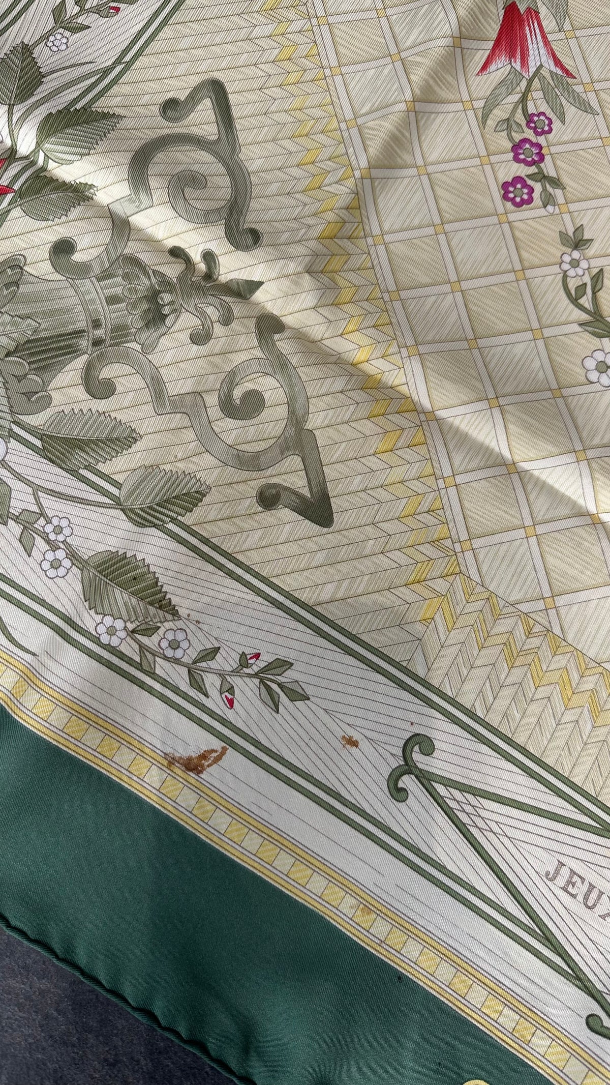 Hermès 90 Straw Games Scarf