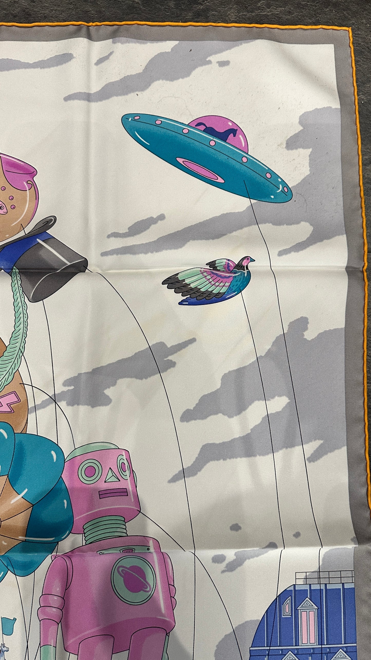 Hermès – Carré 90 Parade