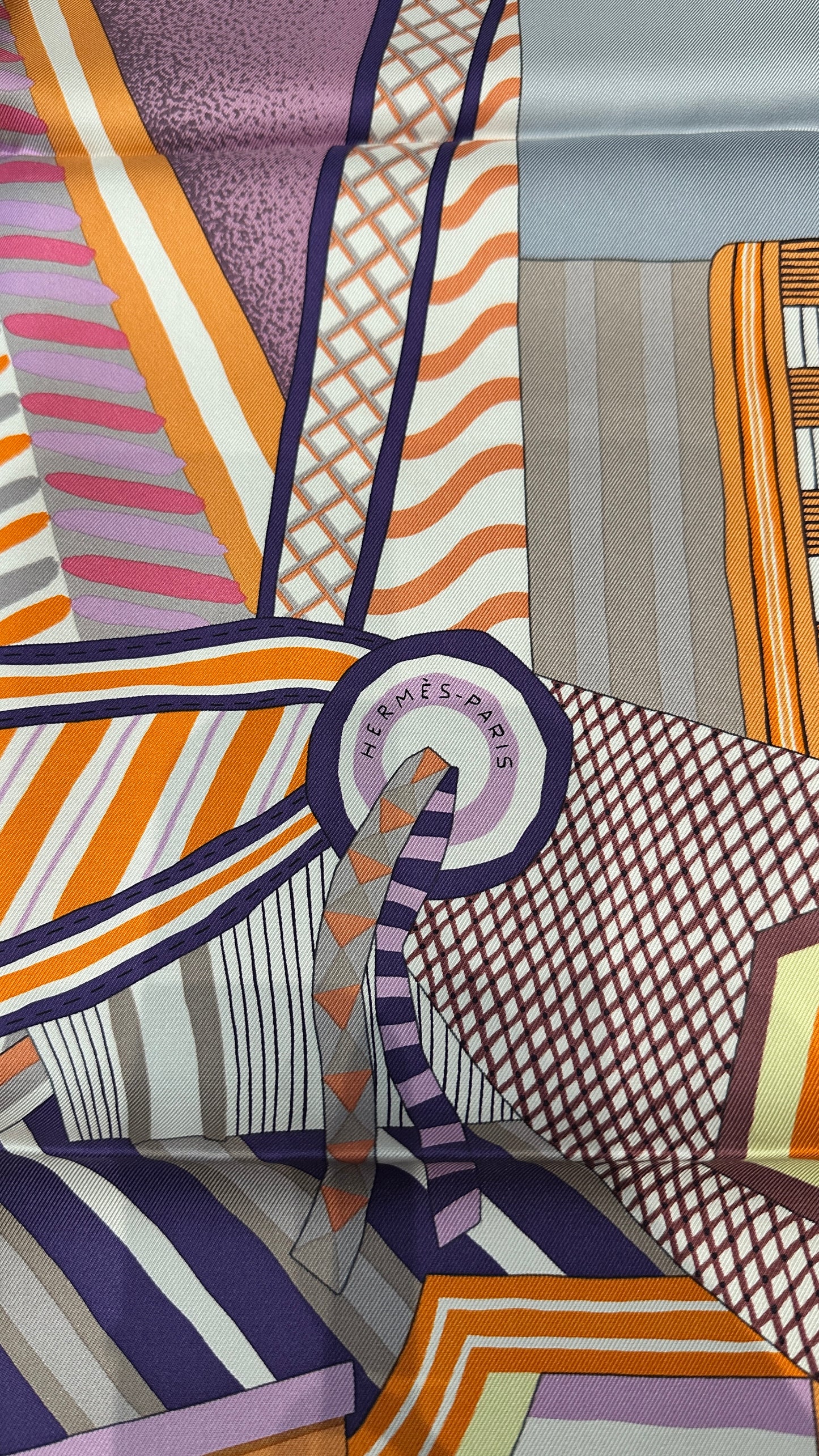 Carré 90 Hermes " la selle imaginaire" soie -