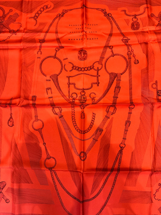 Carré 90 Hermes " etude pour une parure de gala" - soie