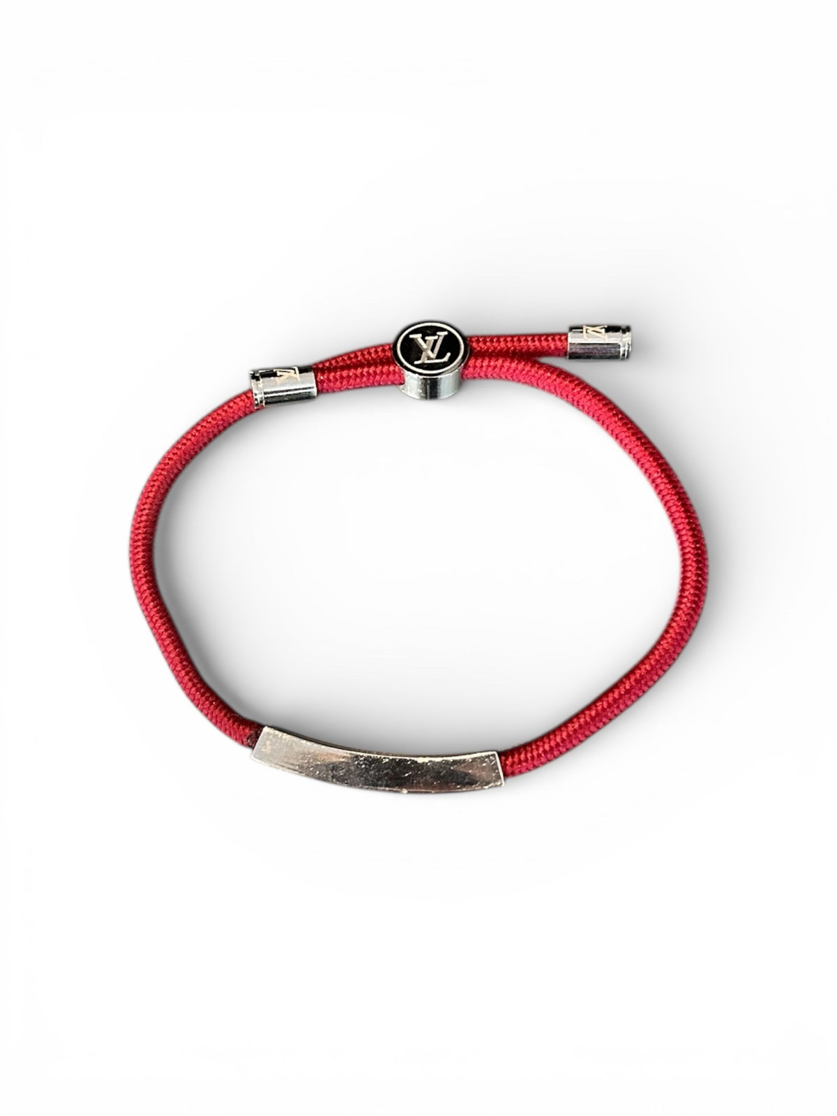 Bracelet Louis Vuitton – Cordon bordeaux, plaque logo argentée