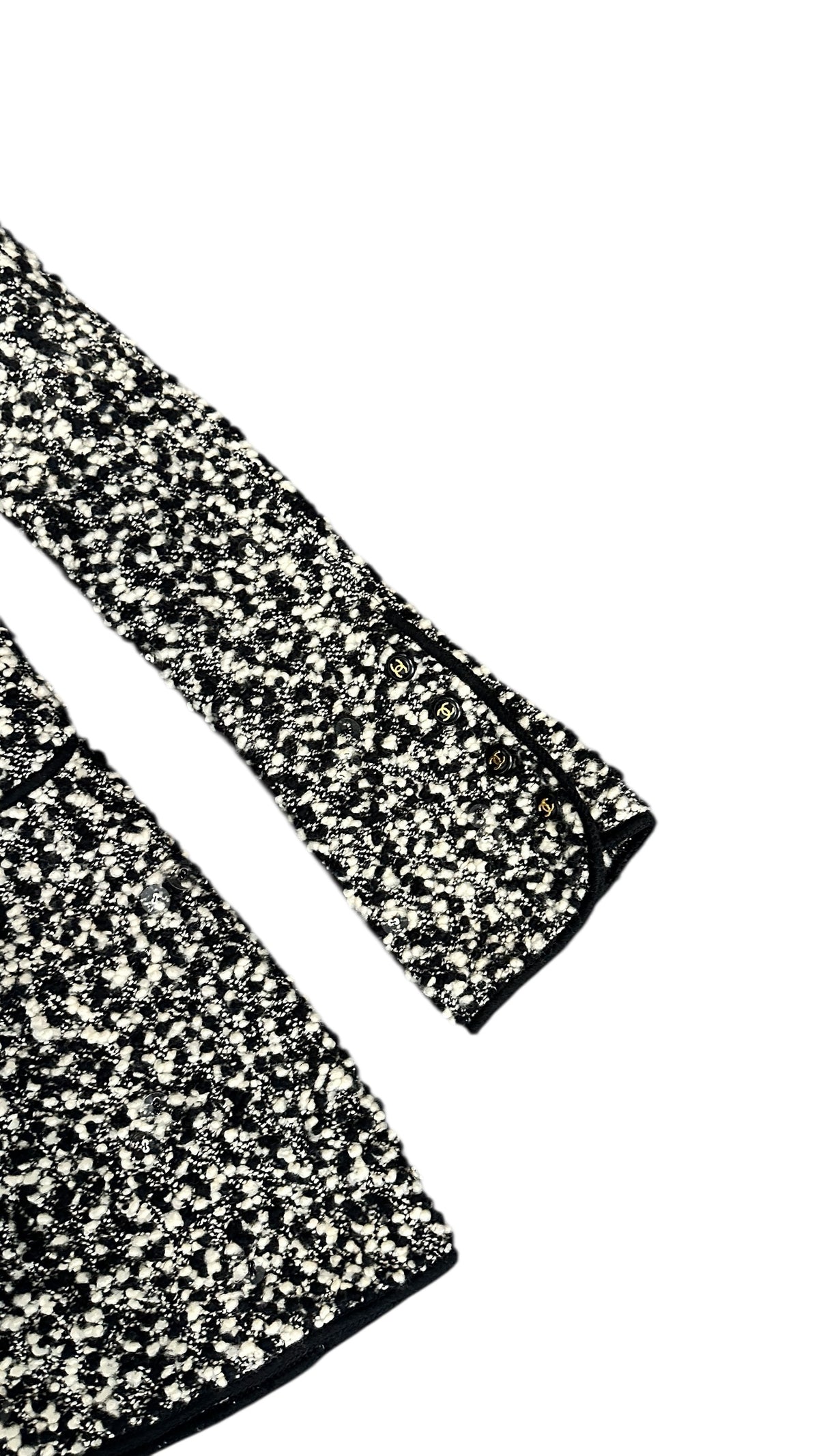 Ensemble Chanel Boutique – Tweed noir & blanc irisé (Taille 36)