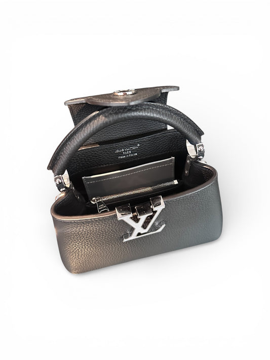 Louis Vuitton Capucines Mini Bag - Black