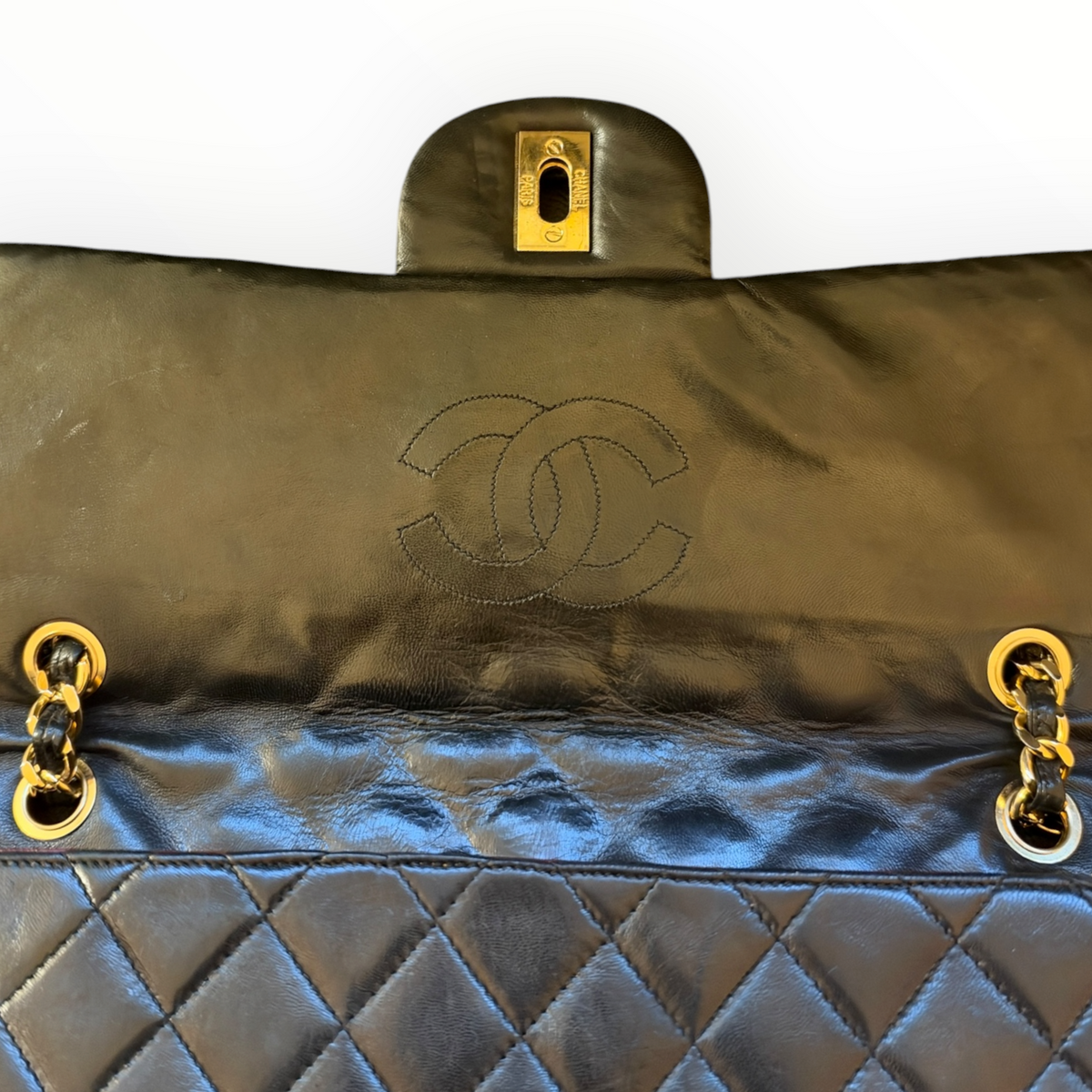 Sac Chanel Maxi Jumbo / Jumbo XL, vintage en cuir noir matelassé – Bijouterie dorée