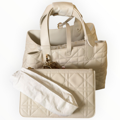 Sac Dior Toujours Medium blanc en cuir