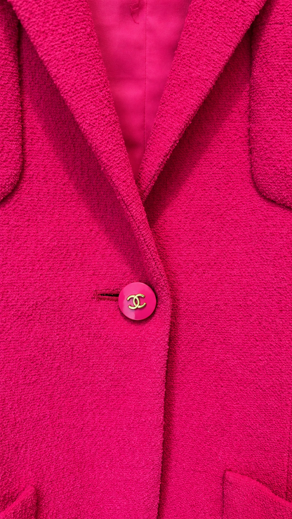 Veste Chanel Boutique rose fuchsia – Boutons CC dorés taille 38
