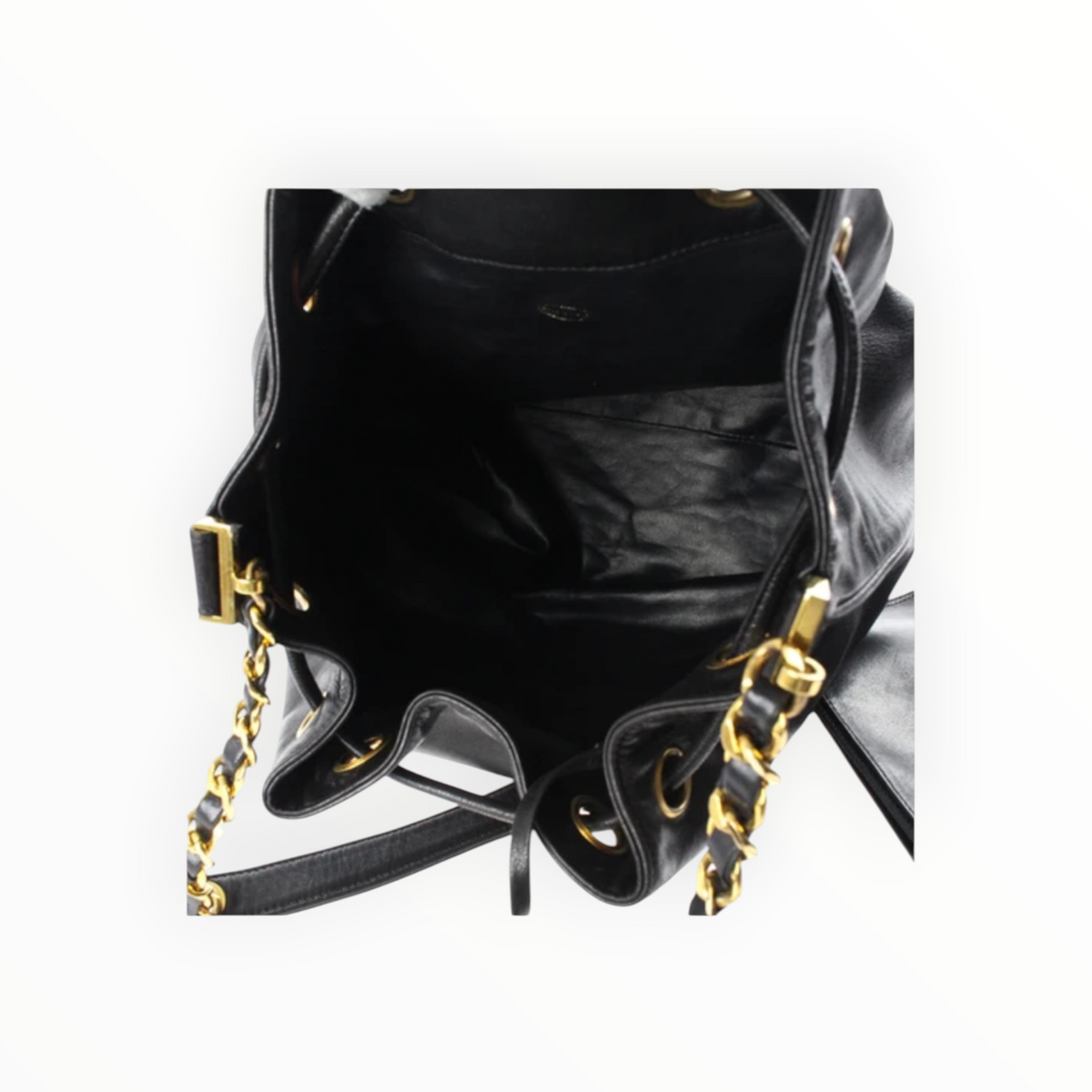Sac seau Chanel en cuir noir