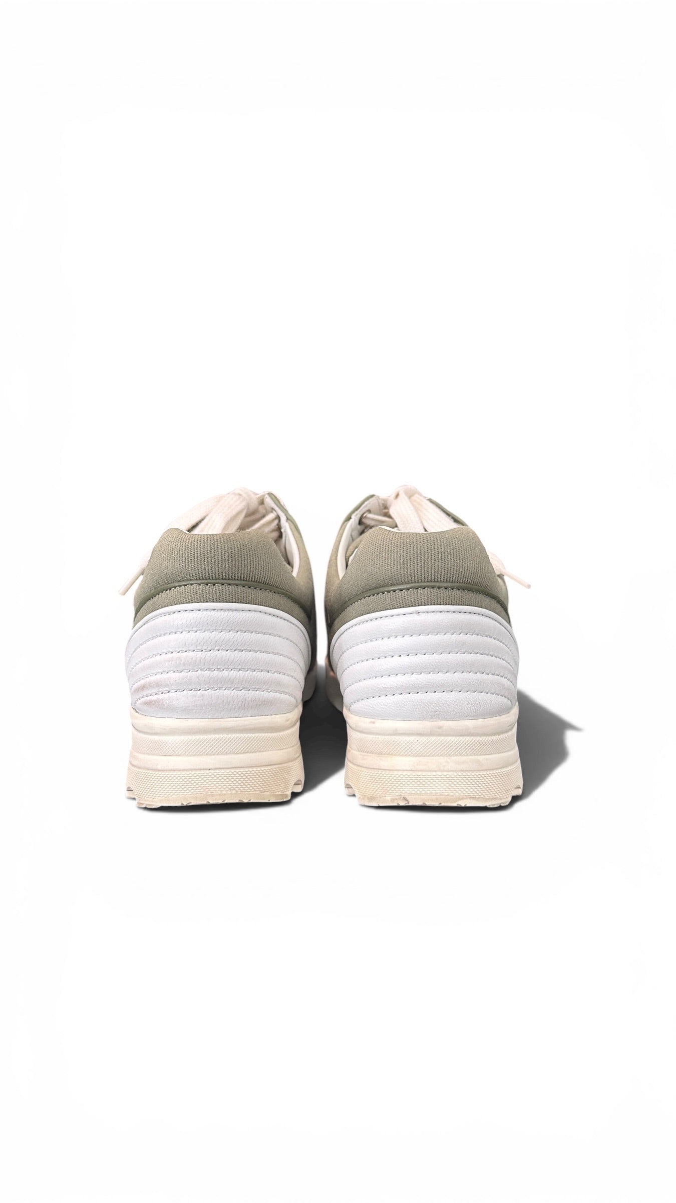 Chanel CC Logo Sneakers Toile Kaki Clair – Taille 39,5