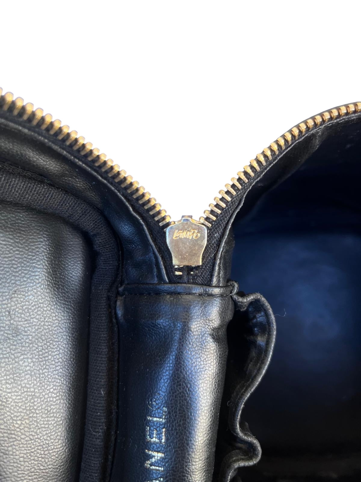 Chanel black grained leather vanity case – embossed CC logo