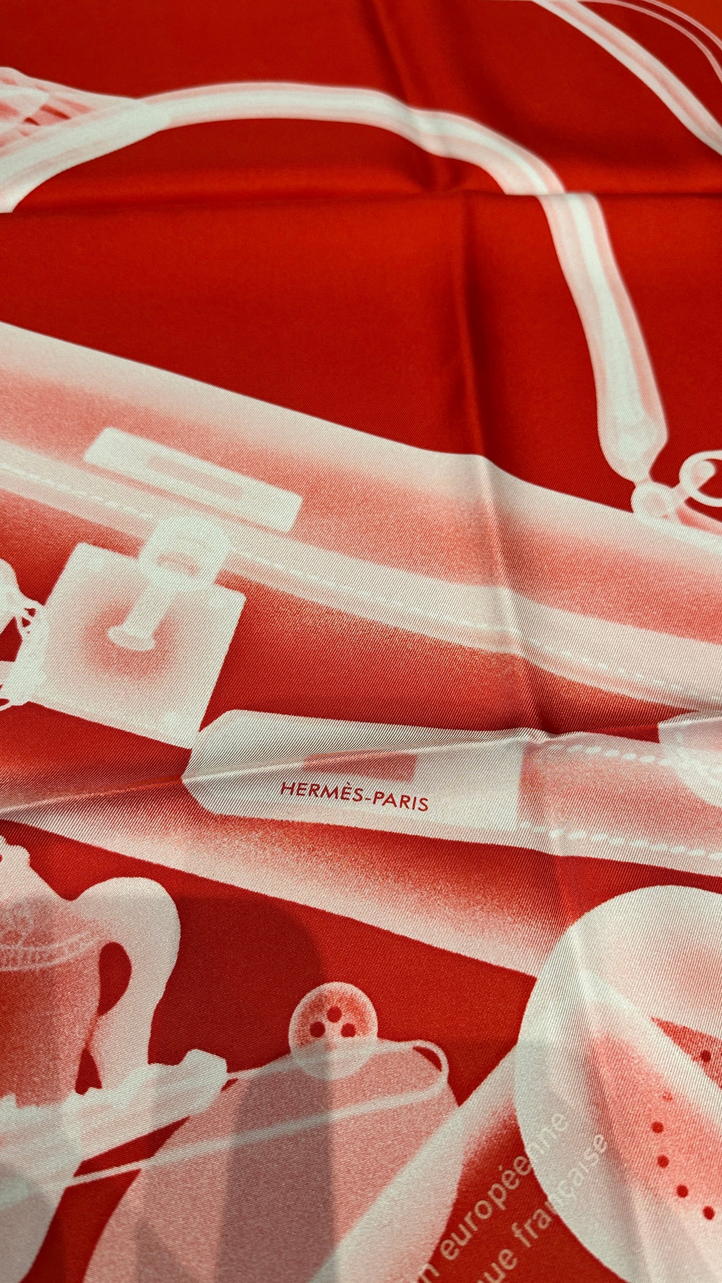 Carré 90 "please check in" soie - 2020 Hermès