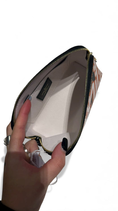 Louis Vuitton – Pochette Accessoire en édition limitée CRAFTY