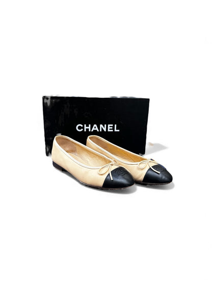 Ballerines Chanel bicolores – Pointure 35