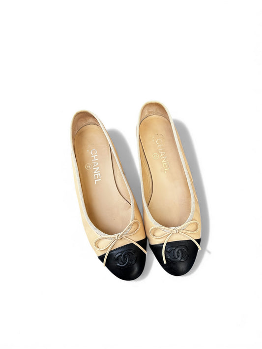 Ballerines Chanel bicolores – Pointure 35
