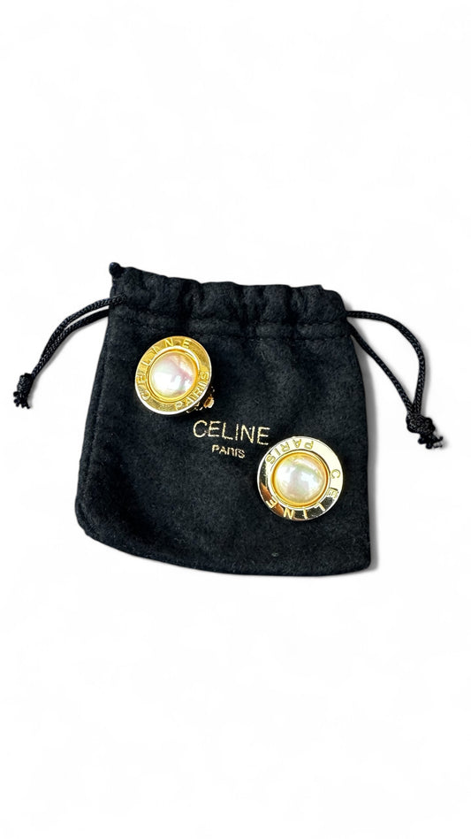 Boucle d’oreille CELINE vintage à clip – perle nacrée centrale