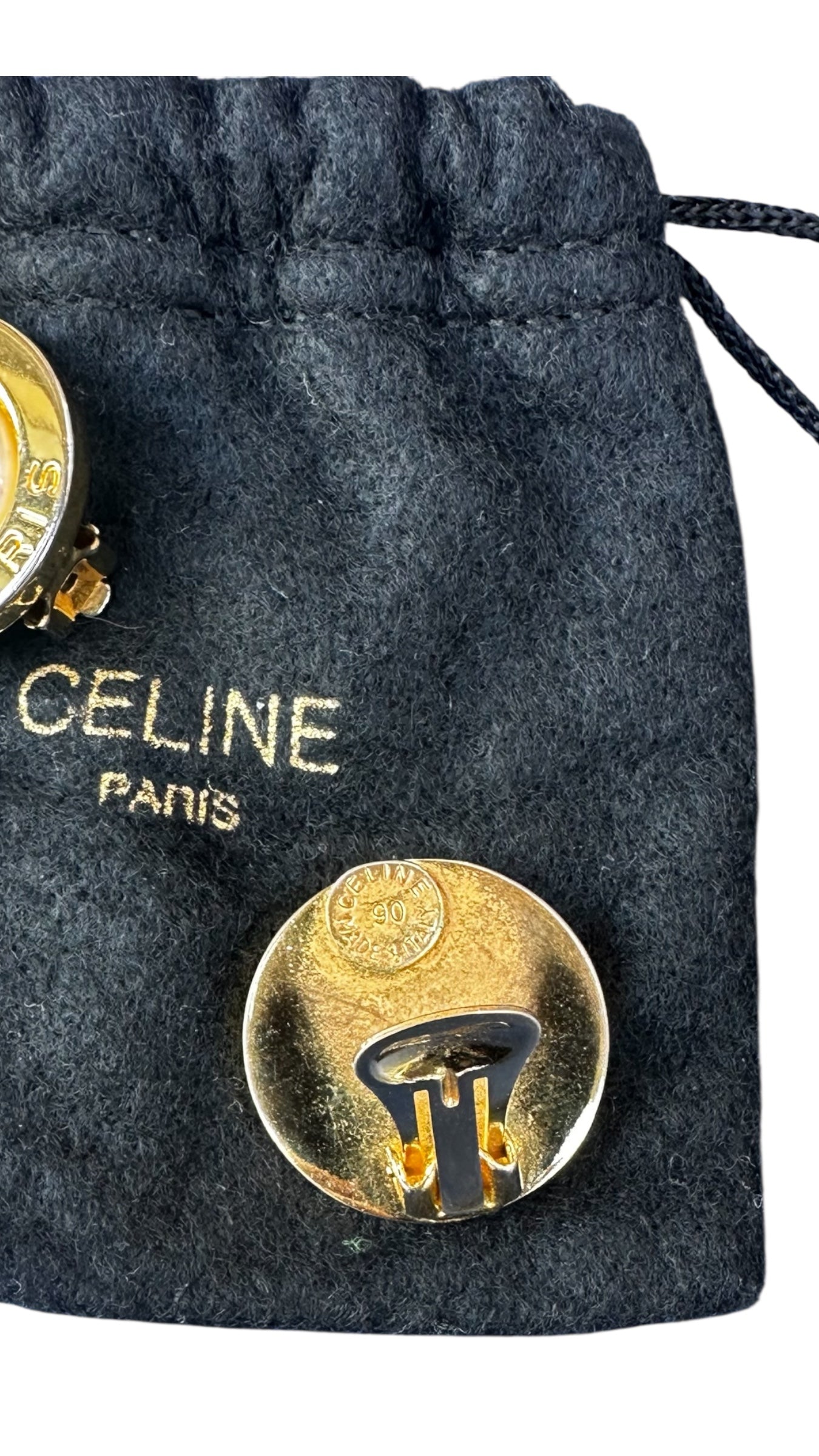 Boucle d’oreille CELINE vintage à clip – perle nacrée centrale