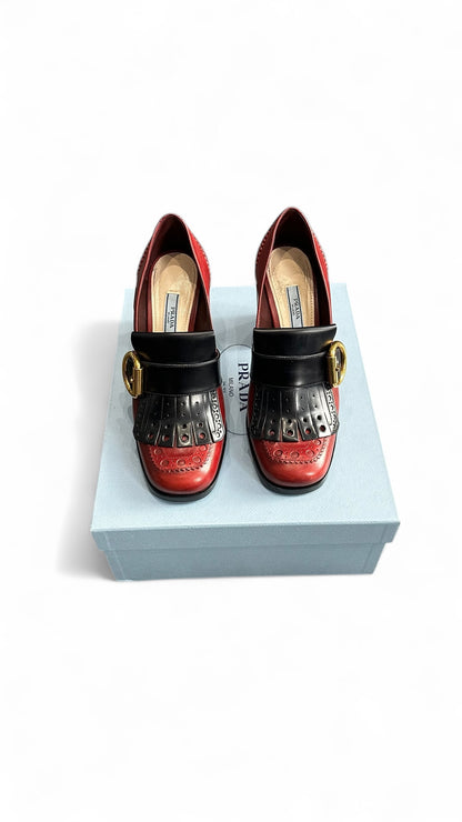 Prada – Escarpins bicolores à boucle