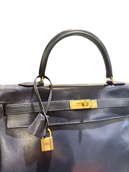 Hermès – Sac Kelly vintage 1971 en cuir Box bleu marine, bijouterie dorée