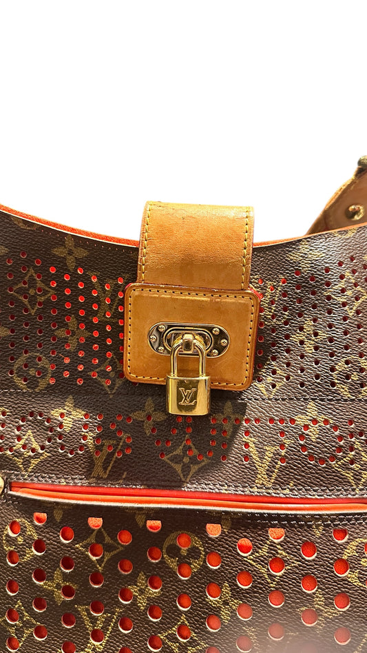 Louis Vuitton – Sac Musette toile perforée Monogram (édition limitée 2006)