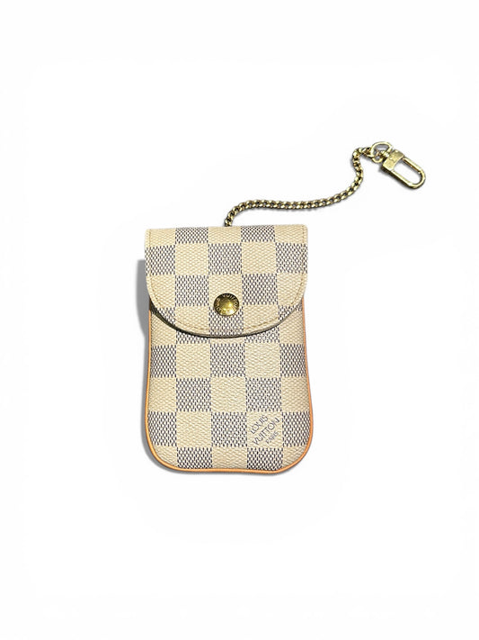 Louis Vuitton – Pochette Téléphone / Mini Étui Chaîne Damier Azur
