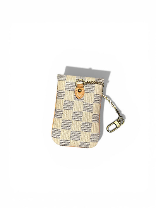 Louis Vuitton – Pochette Téléphone / Mini Étui Chaîne Damier Azur