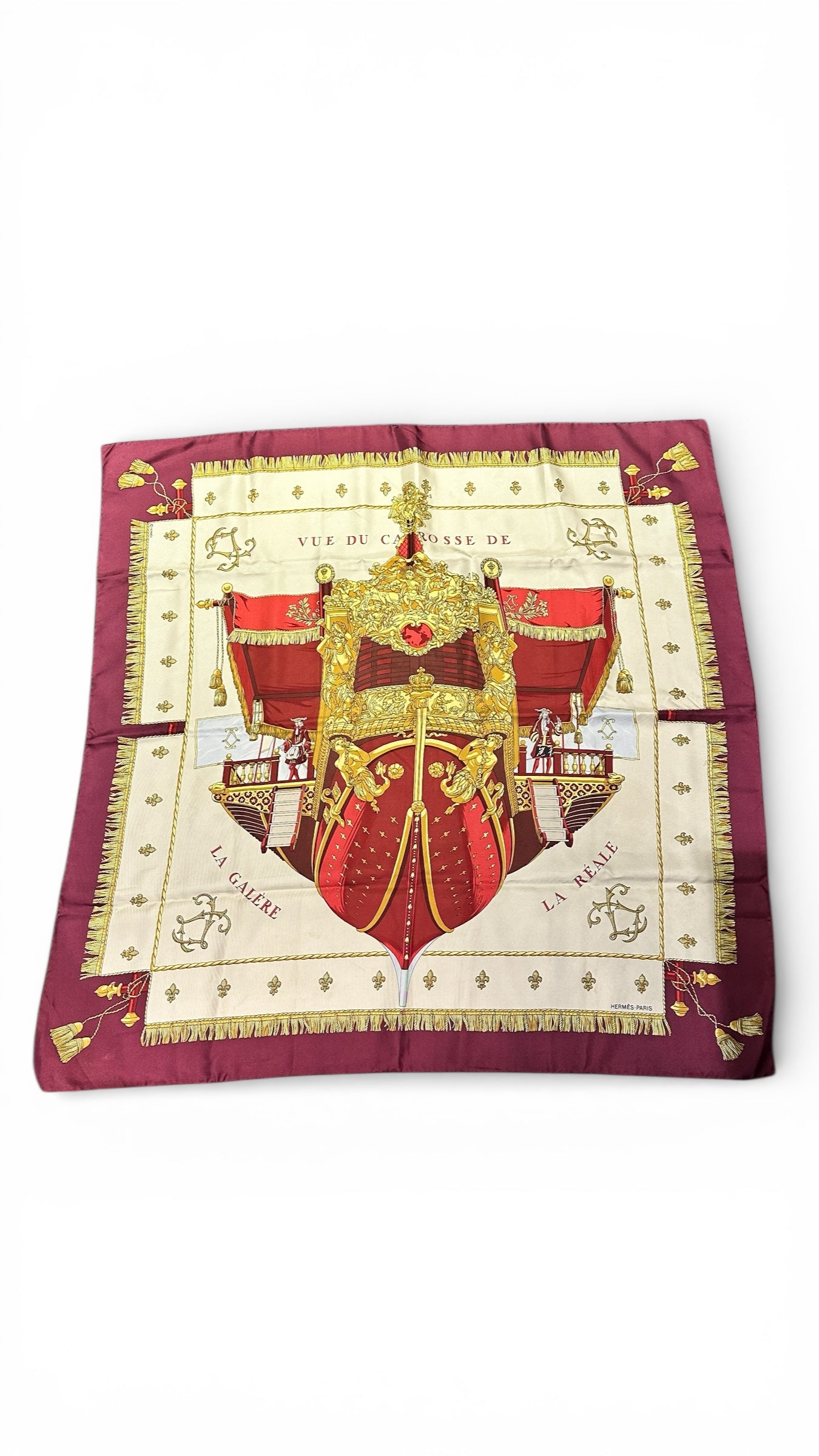 Carré Hermès "Vue du Carrosse de la Galère la réale"– Soie 90 cm