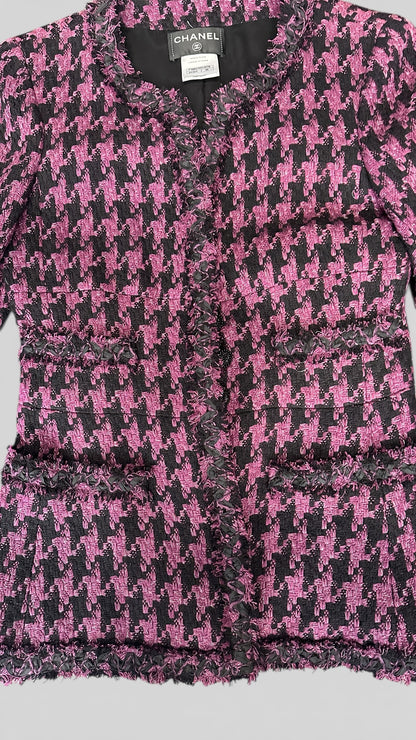 Veste Chanel tweed pied-de-poule rose  noir – Collection Printemps 2013