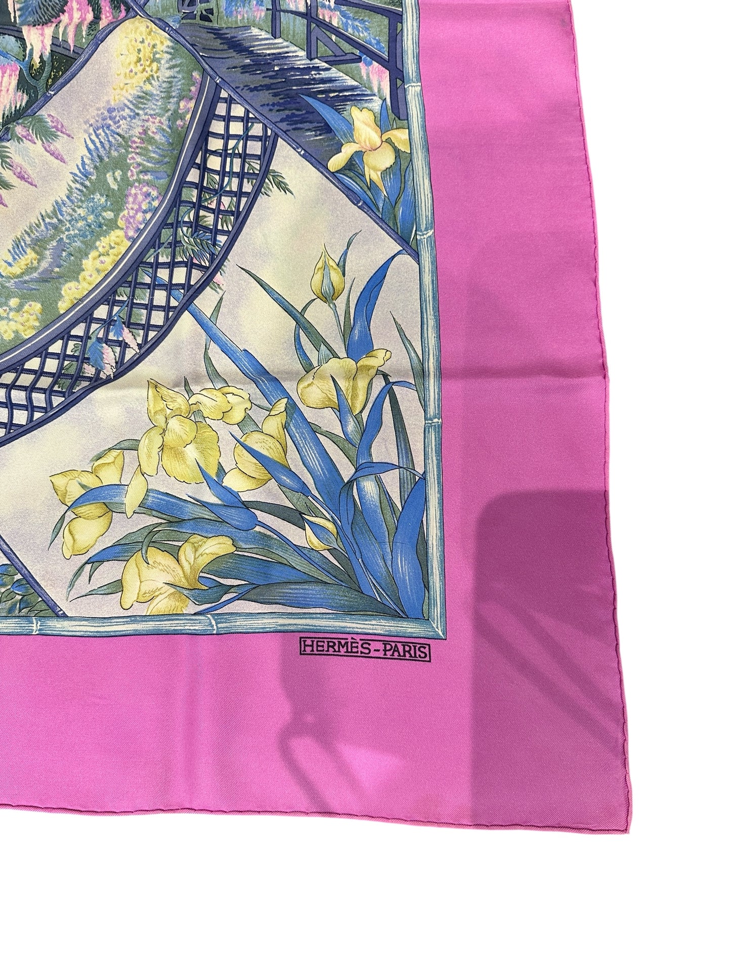 Hermès Carré 90 “Giverny” – Soie – Rose