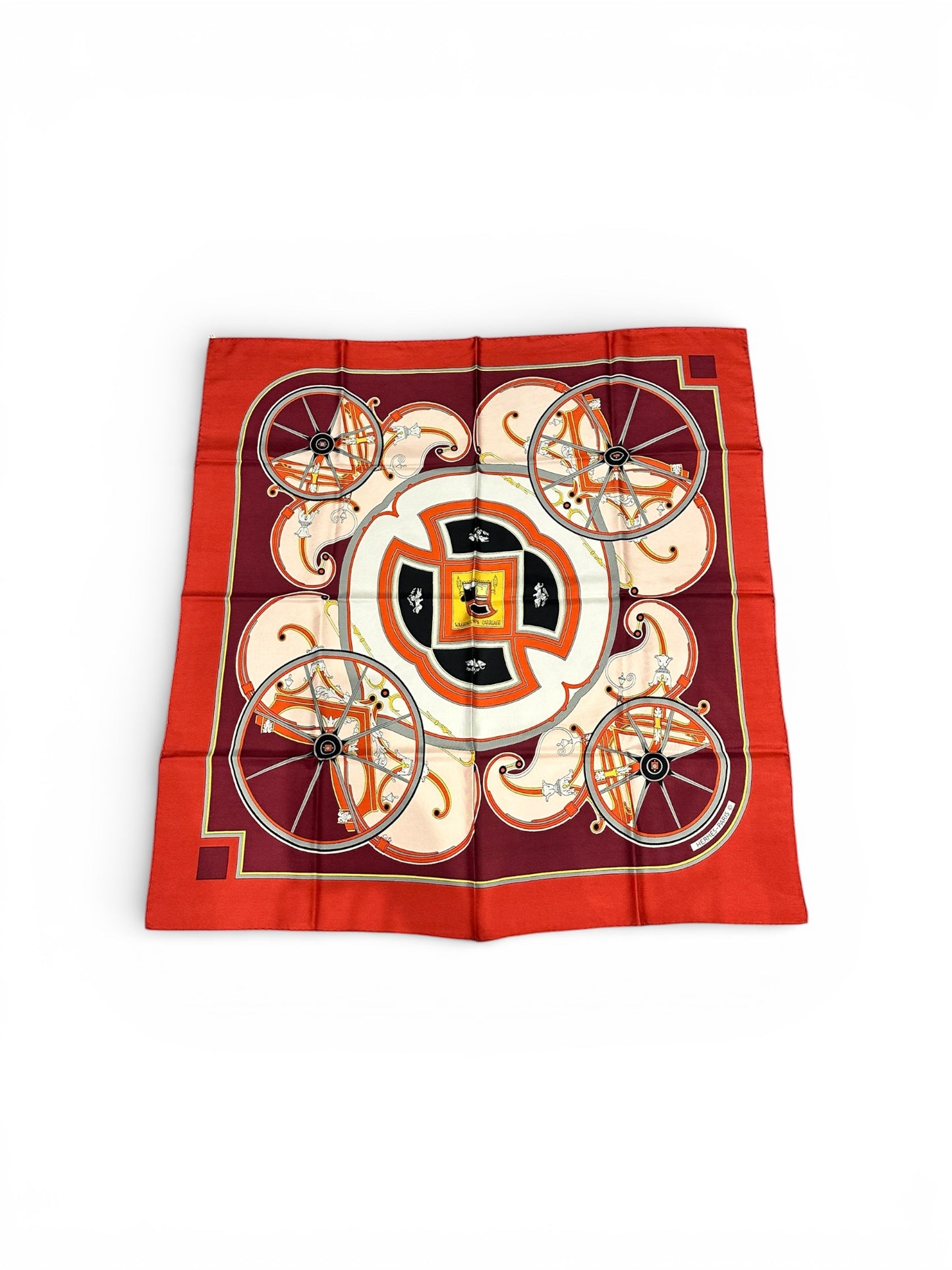 Hermès Carré 90 “Carriage de Washington” – Soie – Bordeau/ Rouge