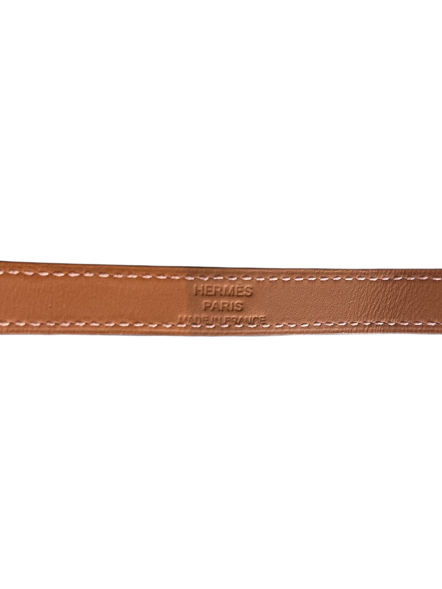 Double tour bracelet in Box calfskin, adorned with the iconic Kelly buckle.